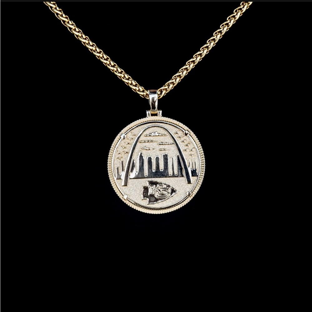 KC Chiefs & STL Arch Gold Plated pendant with chain 🤑